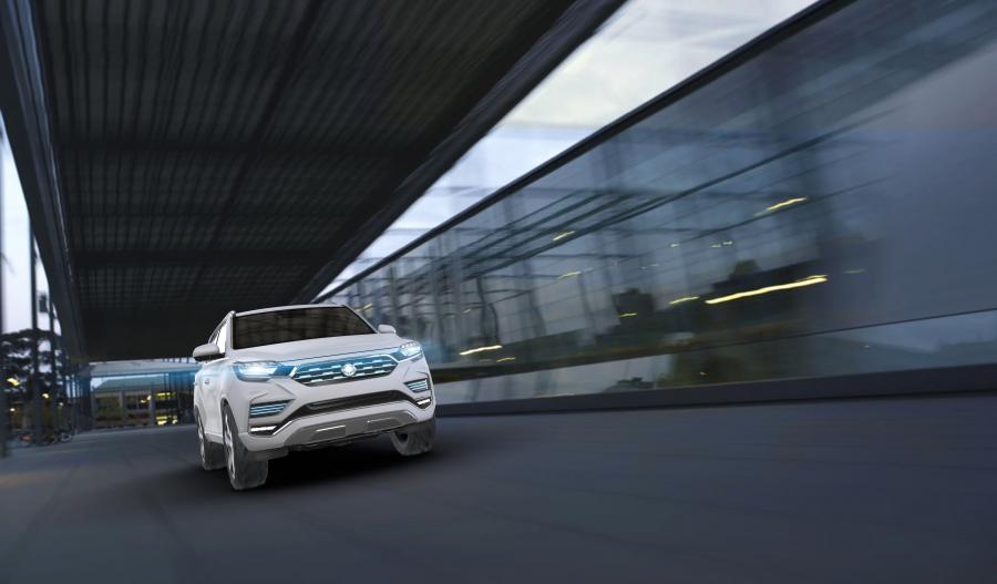  Ssangyong LIV-2 SUV Concept 2016 года  (фото 4 из 23)